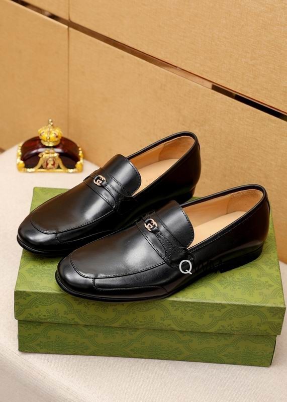 Gucci Men's Shoes 725